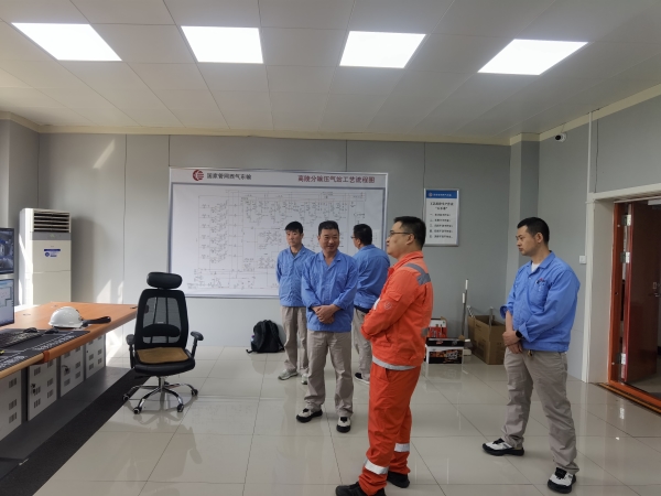 9月13日，公司機(jī)組透平電驅(qū)改造項(xiàng)目小區(qū)赴國(guó)家管網(wǎng)集團(tuán)西氣東輸公司甘陜輸氣分公司高陵作業(yè)區(qū)進(jìn)行對(duì)標(biāo)交流.jpg