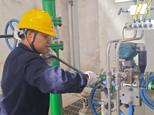 2025年彬州公司中修，蒸汽管網(wǎng)及發(fā)電機(jī)順利投運(yùn).jpg